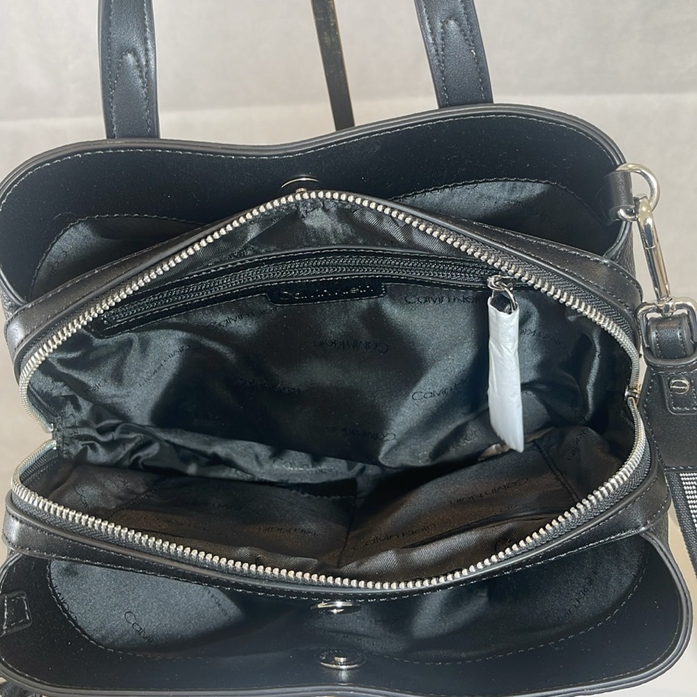 Calvin Klein , NWT , Black color, Shoulder bag . - Picture 9 of 15